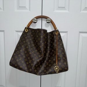 Authenticated Discontinued LV Monogram Artsy MM Pre Loved